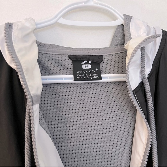 Men Zip-Up Windbreaker with laces - Picture 6 of 6